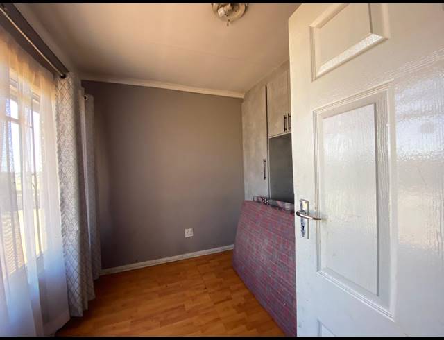 4 BEDROOM HOUSE FOR SALE IN STEEL PARK